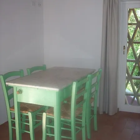 La Volpe E L'uva Casa di campagna Santo Stefano di Magra